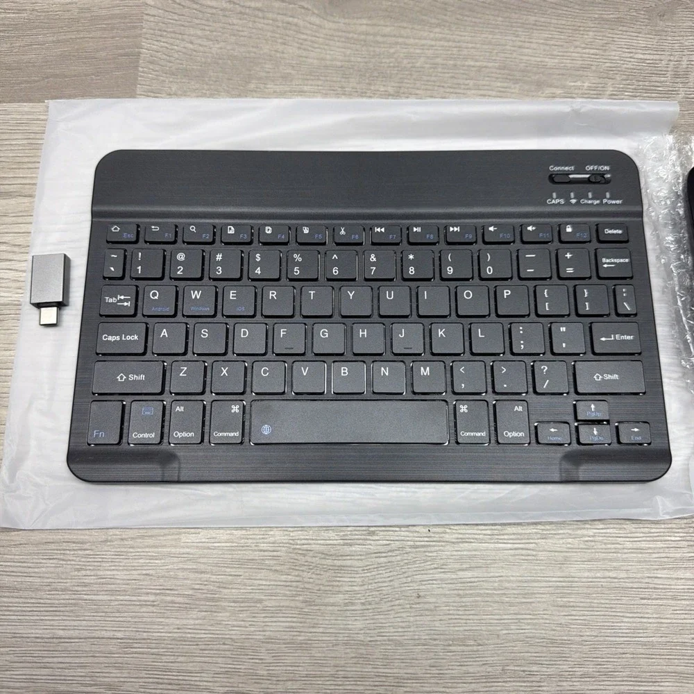 Ultrathin Wireless Bluetooth Keyboard for IOS, Android, Windows W/ Mouse USB's